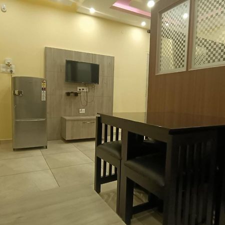 Sahara Suites Kochi Exterior foto